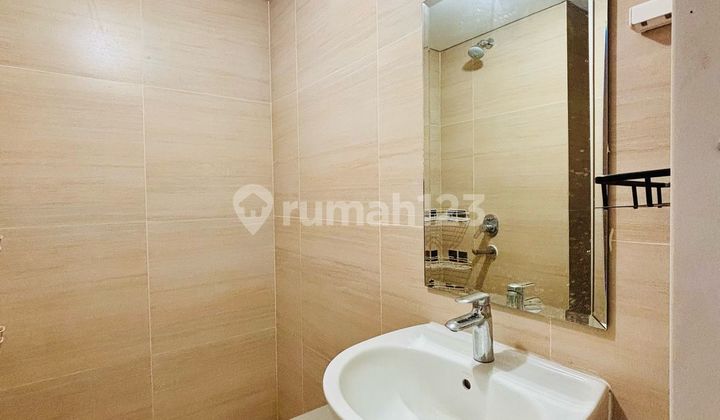 Apartemen Semi Furnished,Lb 33 di Graha Raya. 2
