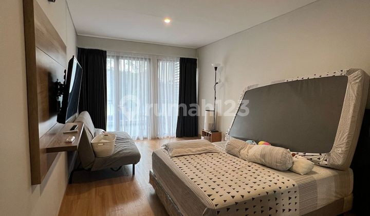 Nice House, in a cluster, good environment in Graha Raya, South Tangerang. 2