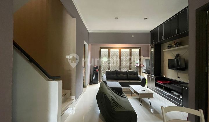 Nice House, 2 floors, within a cluster in Bintaro Jaya 9.