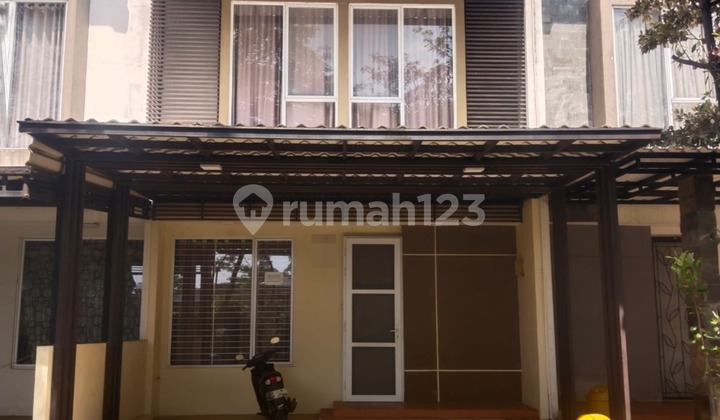 Rumah Dijual Cepat,Nyaman di Graha Raya.