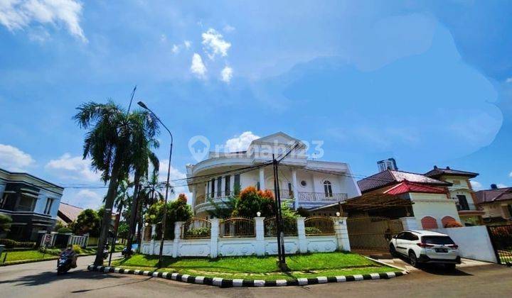 Rumah Hoek Dan Mewah di Bintaro Cikini Sektor 7 1