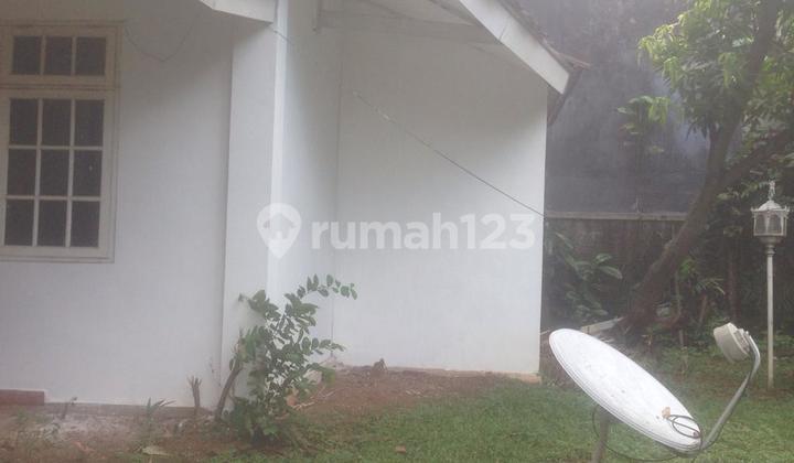 Rumah Hitung Tanah di Jl Anggrek Lestari Lebak Bulus Jakarta Rumah Hitung Tanah di Jl Anggrek Lestari Lebak Bulus Jakarta