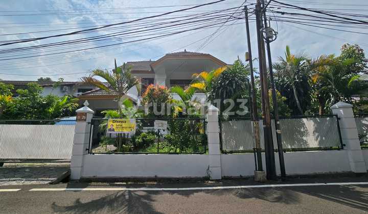 Rumah Bagus Siap Huni Asri di Jl Ampera, Kemang, Jakarta Selatan 2