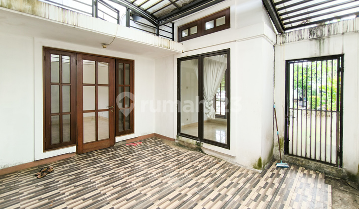 Nice House in Menteng Residence Bintaro Jaya Sector 7 2