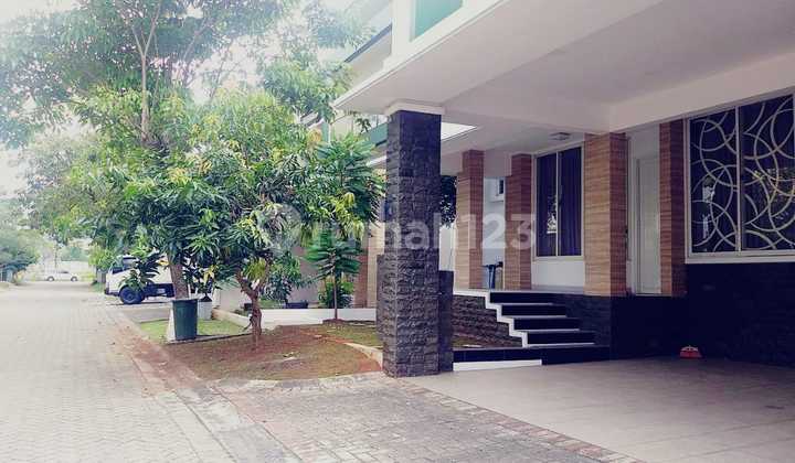 Nice House In Kebayoran Essence Bintaro Jaya Sector 7