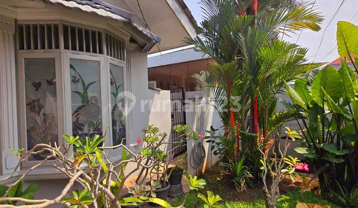 House with a Serene Atmosphere in a Good Location at Villa Bintaro Indah 2