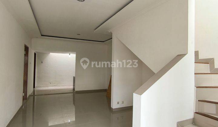 Dijual Rumah Modern Minimalis Lokasi Di Emerald Bintaro 9 2