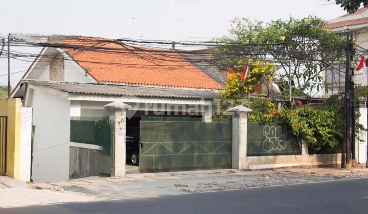 For Sale: Beautiful Modern Boarding House in Kebayoran Baru, South Jakarta