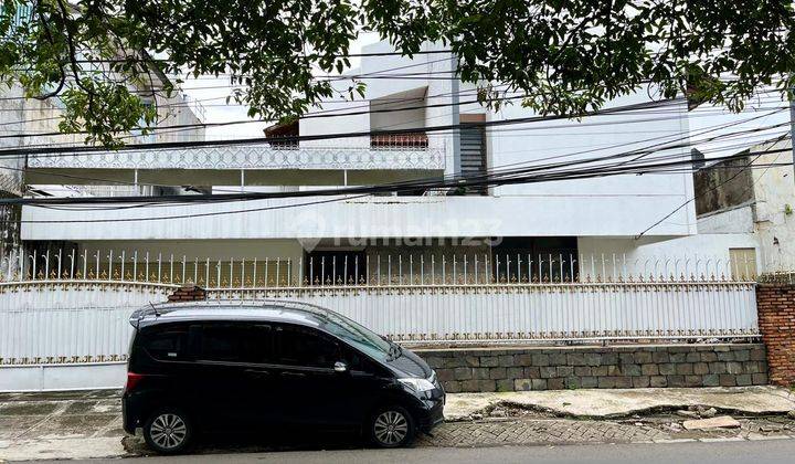 Jual Rumah Bagus Pinggir Jalan Kebayoran Baru, Jaksel 1