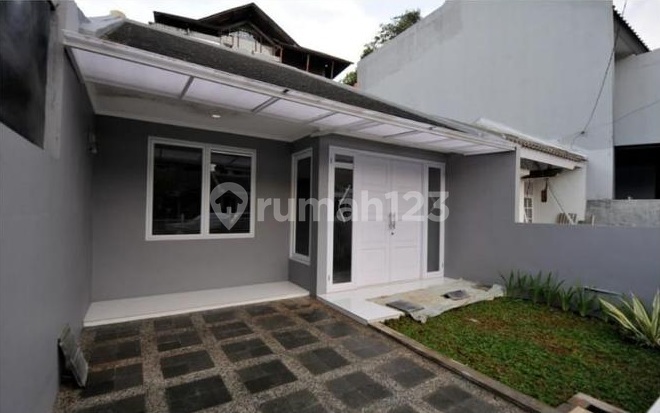 Rumah Bagus Di Cucur Timur Bintaro Sektor 4 Tangerang Selatan