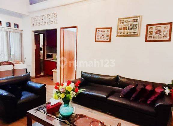 ruang keluarga rumah di alam permai pondok