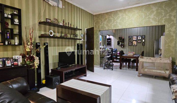 Dijual Rumah Bagus Nyaman Lokasi di Emerald Bintaro 9 1