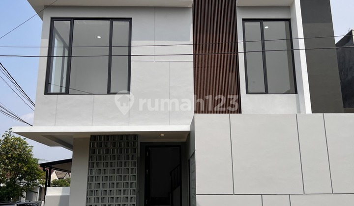 Rumah Bagus Brand New di Kucica Bintaro Jaya Sektor 9