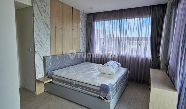 Condovilas Rainbow Spring,gading Serpong,view Danau  6