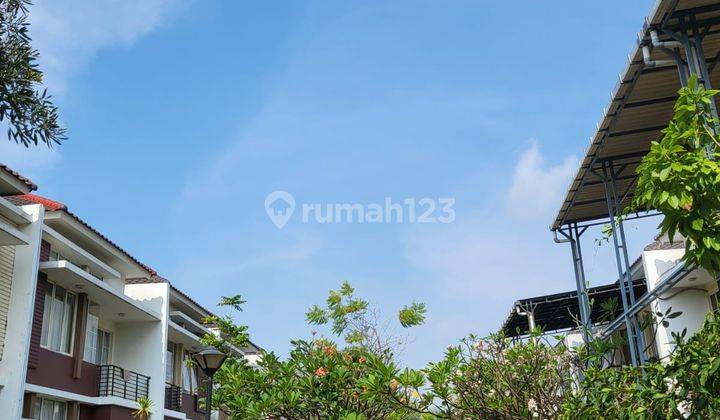 Rumah Crown Golf Mansion,siap Huni, Rapi, 3lantai,utara Timur 1