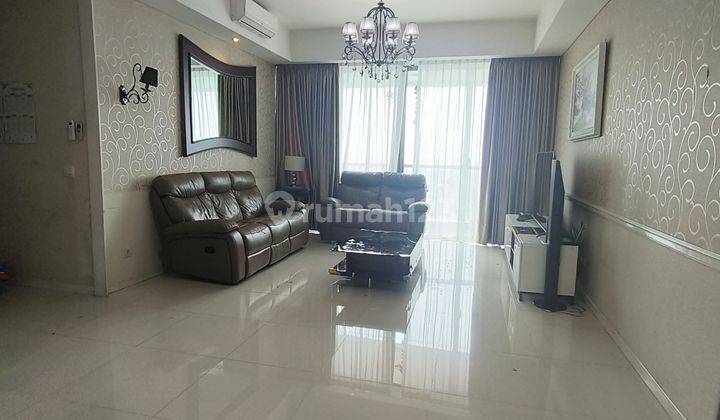 Apart St.moritz.dekat Ke Sekolah International.lokasi Di Atas Mall Lippo Puri.  2