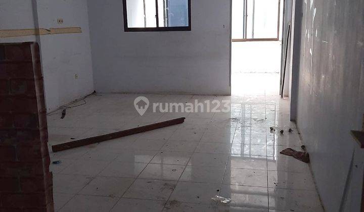 1 Unit Dalam Kompleks Ruko, Murah Dan Parkir Lega 2