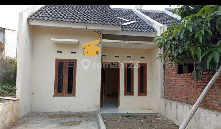 Rumah Komplek Cluste Indah Sari 1