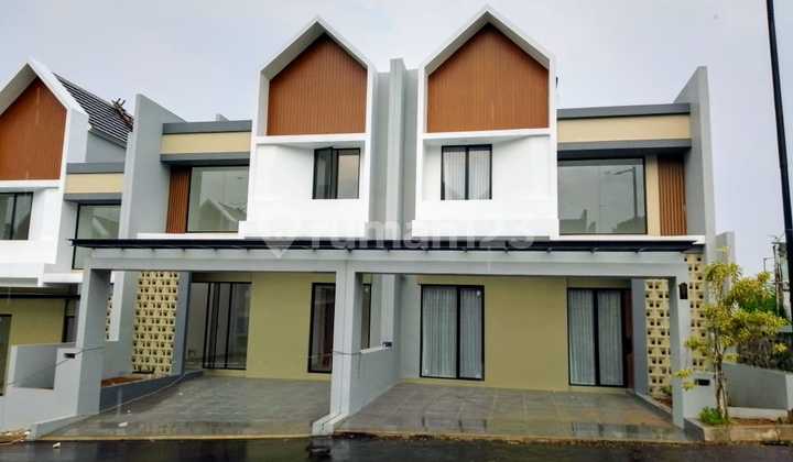 Rumah 2 LT View Lapangan Golf di Cibinong, Jawa Barat