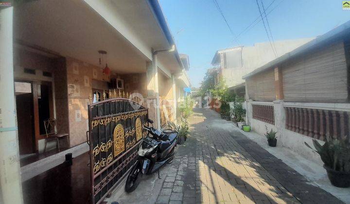 tampak depan rumah terawat di perumnas 3,