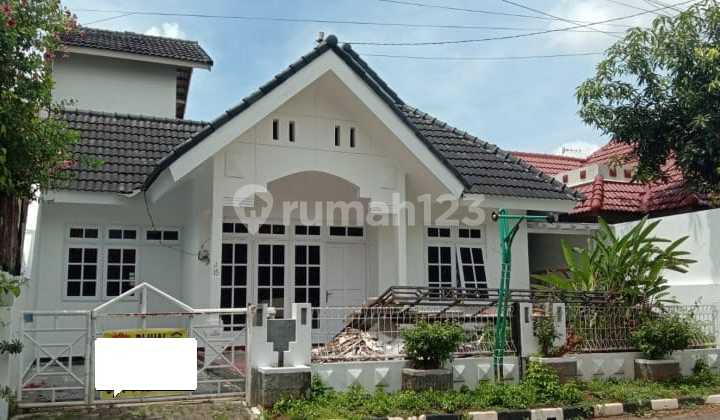 Rumah Terawat Dalam Komplek Di Setiabudi Semarang 1