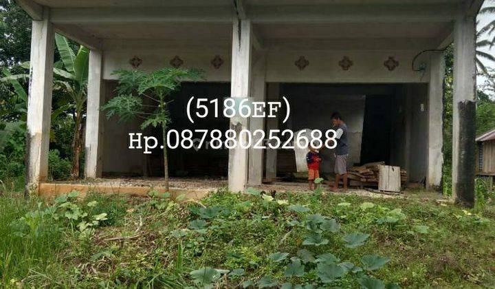 5187ef Rumah 2 Lantai di Tongkuno, Muna, Sulawesi Tenggara 1