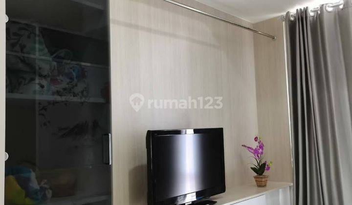 5218ef Apartement Vasanta Innopark Furnished Bagus 3