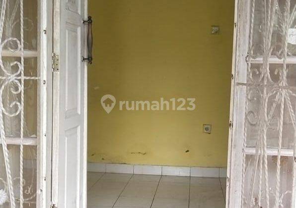 5463ef Rumah 2 Lantai SHM di Medan Satri, Bekasi, Jawa Barat 2