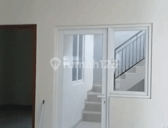 For Sale: Nice Move-In Ready House in Pajak Cipadu Complex 2