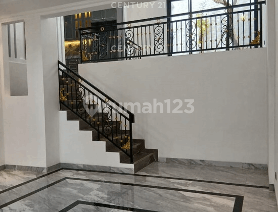 Dijual Rumah Mewah Elagan Strategis Siap Huni Di Sektor 9 