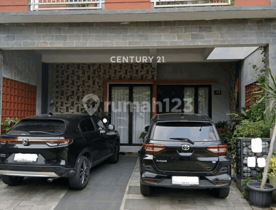 Dijual Rumah Strategis Harga Menarik di Graha Raya Bintaro