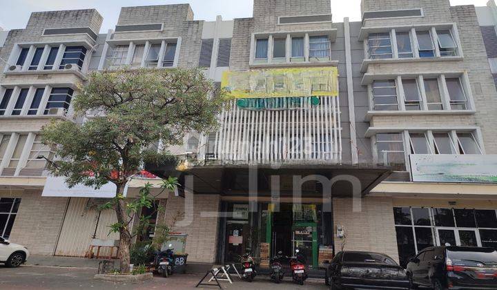 Ruko Mega Boulevard, Harapan Indah. Bekasi Saat Ini Dijadikan Kost2An dekat kampus, pasar 1