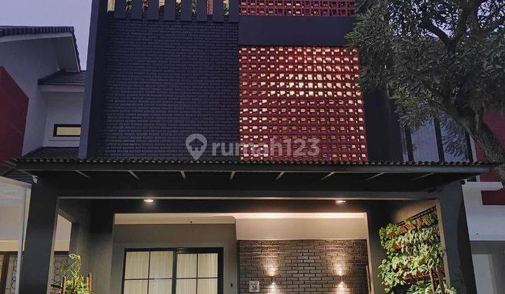 Rumah Megah 3 Lantai Perumahan Graha Raya Serpong Tangerang Selatan  1