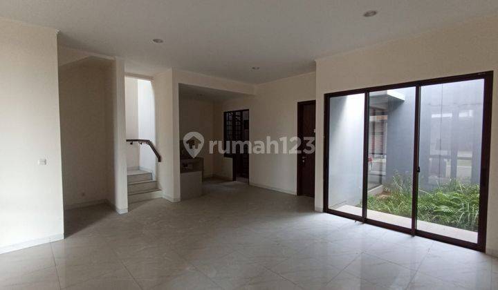 Dijual Rumah 2 Lantai Minimalis Brand New Di Dakota Suvarna Sutra Tangerang 2