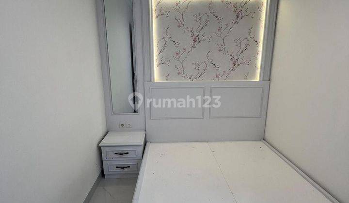 Rumah Baru Dijual 2 Lantai American Classic Full Furnish di Komplek Duta Garden Tanggerang 2