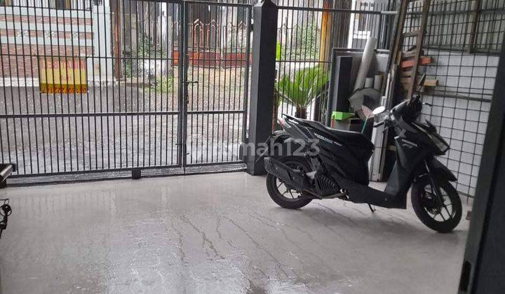 Rumah Minimalis Sederhana Siap Huni Lokasi Strategis Bulevar Hijau 2