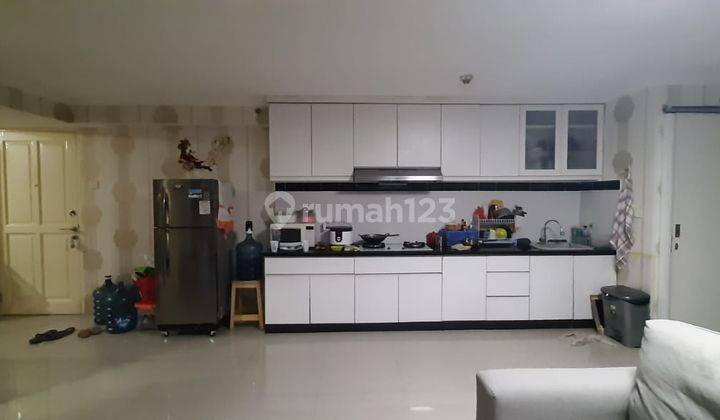 Apartement Bagus Luas di Wisma Gading Permai Semi Furnished  2