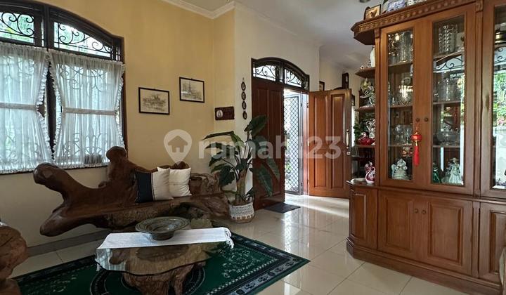 Hoek 2-story house in Gading Kirana, Kelapa Gading, North Jakarta Hoek 2-story house in Gading Kirana, Kelapa Gading, North Jakarta