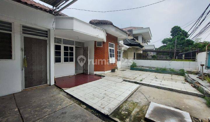 Rumah Bebas Banjir Hadap Barat Harga Bagus di Kedoya 1