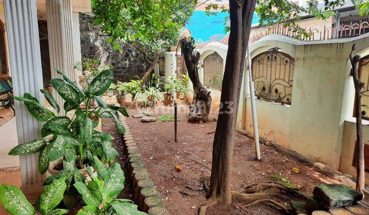 Rumah Klasik Cocok Utk Rumah Kantor Usaha Mini Market Di Utan Kayu Selatan Matraman Jak Tim 2