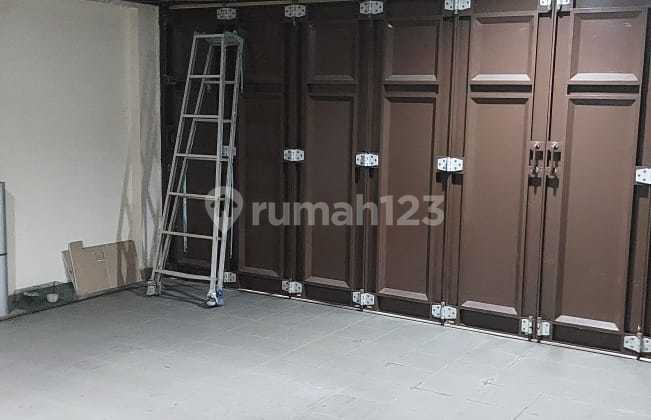 3-Storey Tropical Asian Luxury House Harapan Indah Bekasi