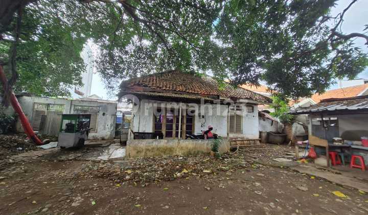 Old House Count Landside Road Utan Kayu East Jakarta Old House Count Landside Road Utan Kayu East Jakarta