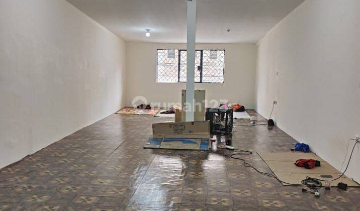Disewakan Rumah 2 Lantai Untuk Usaha Di Pademangan  Jakarta Utara

 2