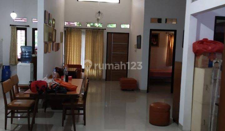 Dijual  Rumah Cantik Strategis  di Kemang Pratama 1 Kota Bekasi
 1