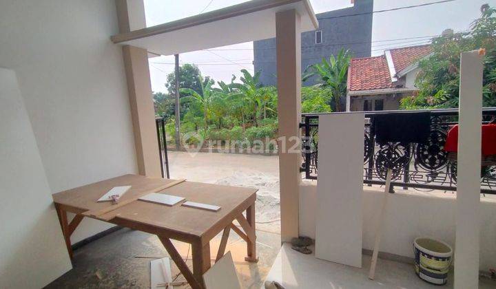 Dijual Rumah Baru Strategis  di Bulevar Hijau Harapan Indah Bekasi kota
 2