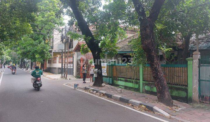 Dijual Rumah Tua Hitung Tanah di Tanjung Duren Barat, Jakarta Barat 1