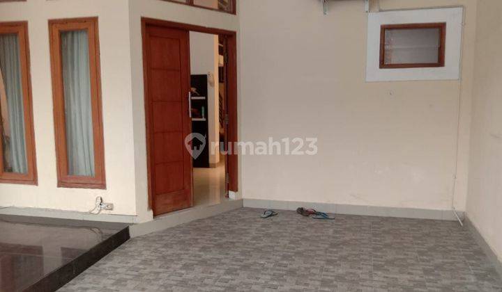 Dijual Rumah Kav DKI Pondok Kelapa Jakarta Timur 

 2