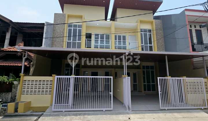 Dijual Rumah Baru Minimalis 2 Lantai Lokasi Strategis Siap Huni di Harapan Indah Bekasi 1