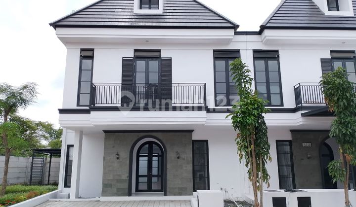 Dian Istana La Fleur Rumah Baru American Modern W/ Attic Room