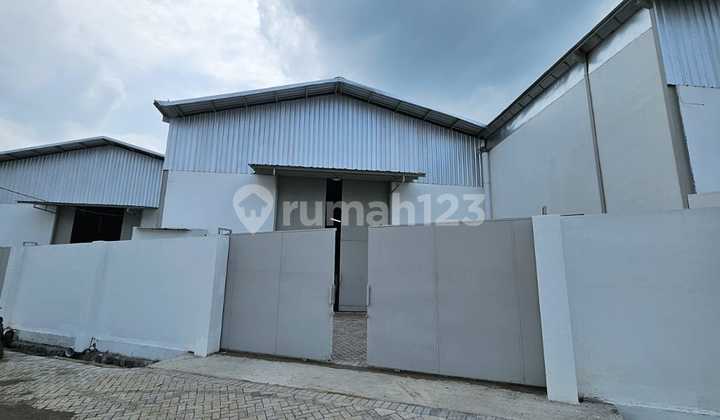 Gudang Romokalisari 2 Jejer Siap Pakai. Akses Kontainer 40 Feet. Double Gate & Lantai Cor.